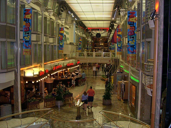 Royal Promenade in ship's center, a veritable mall
