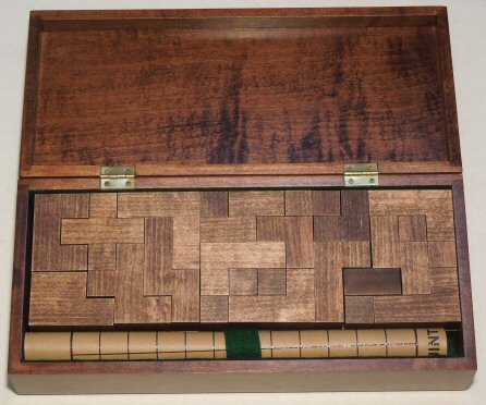 Super Deluxe Quintillions 3-D game set in wood box