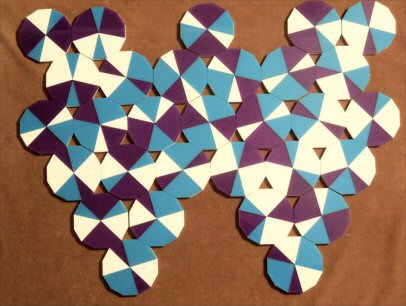 A Dazzle grand design with symmetry, color-matching and 4 kinds of Dazzle triangles